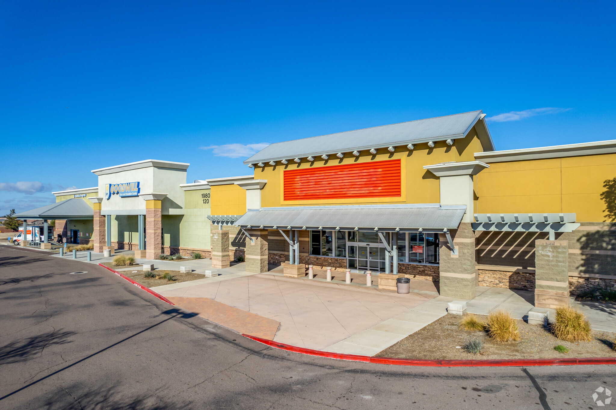 W Baseline Rd, Phoenix, AZ for lease Building Photo- Image 1 of 12