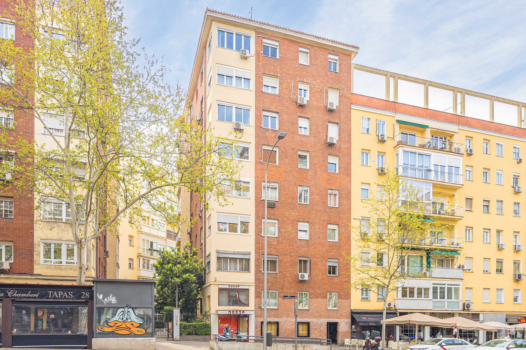 Paseo de San Francisco de Sales, 26, Madrid, Madrid for sale Primary Photo- Image 1 of 1