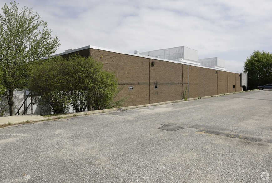 320 Oser Ave, Hauppauge, NY for lease - Building Photo - Image 3 of 7