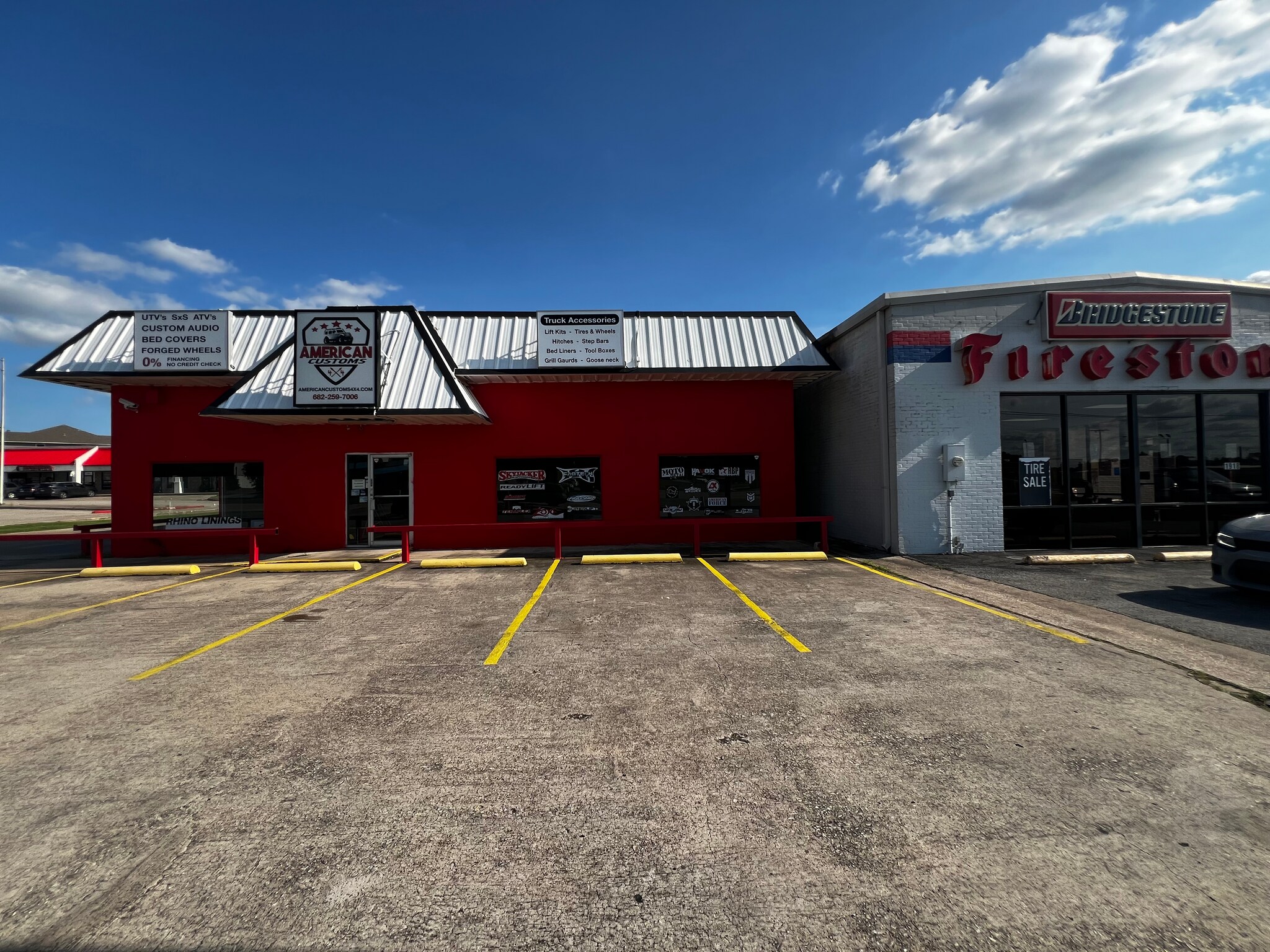 1916 W Pioneer Pky, Arlington, TX for sale Primary Photo- Image 1 of 1