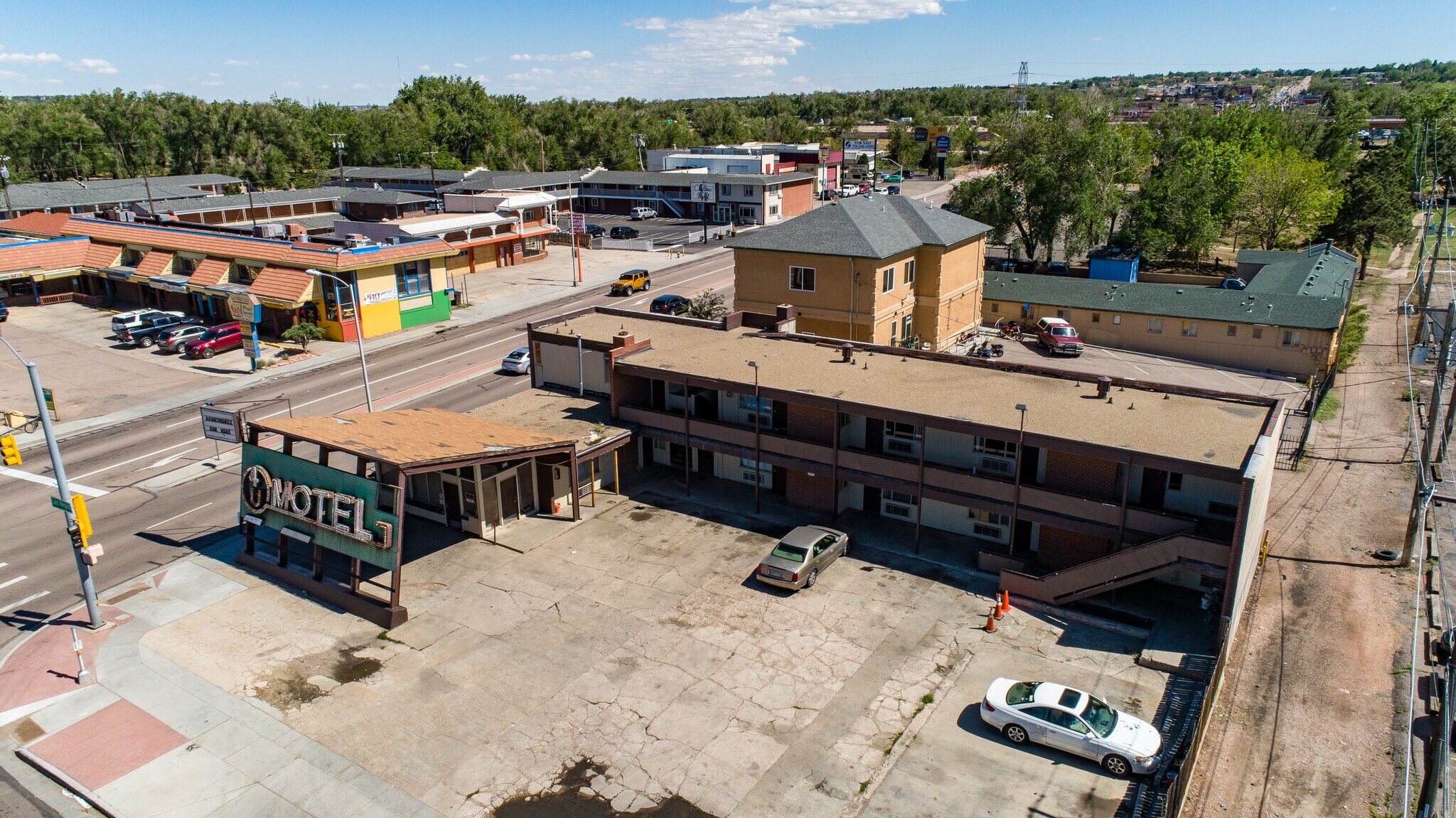 1102 S Nevada Ave, Colorado Springs, CO 80903 4 U Motel