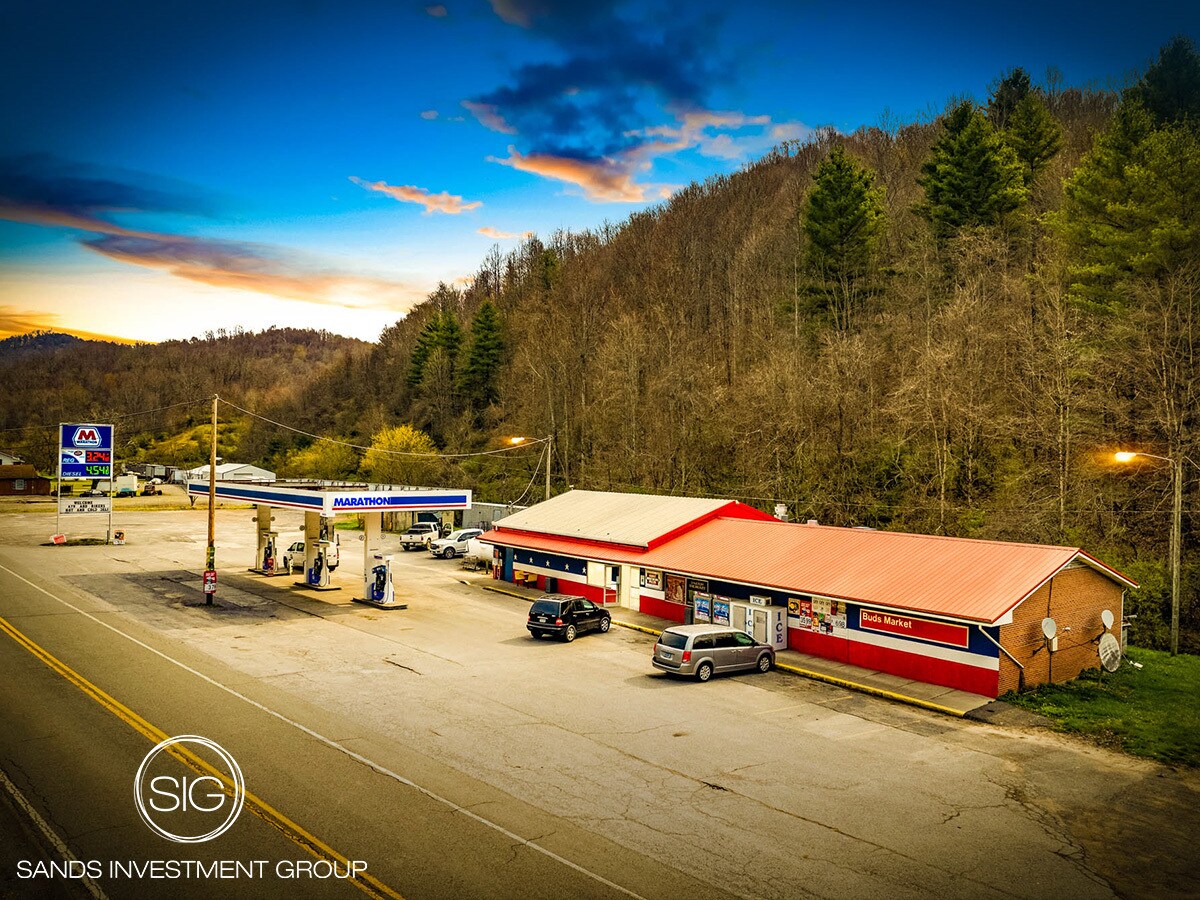 2756 Adria Rd, North Tazewell, VA for sale Primary Photo- Image 1 of 1