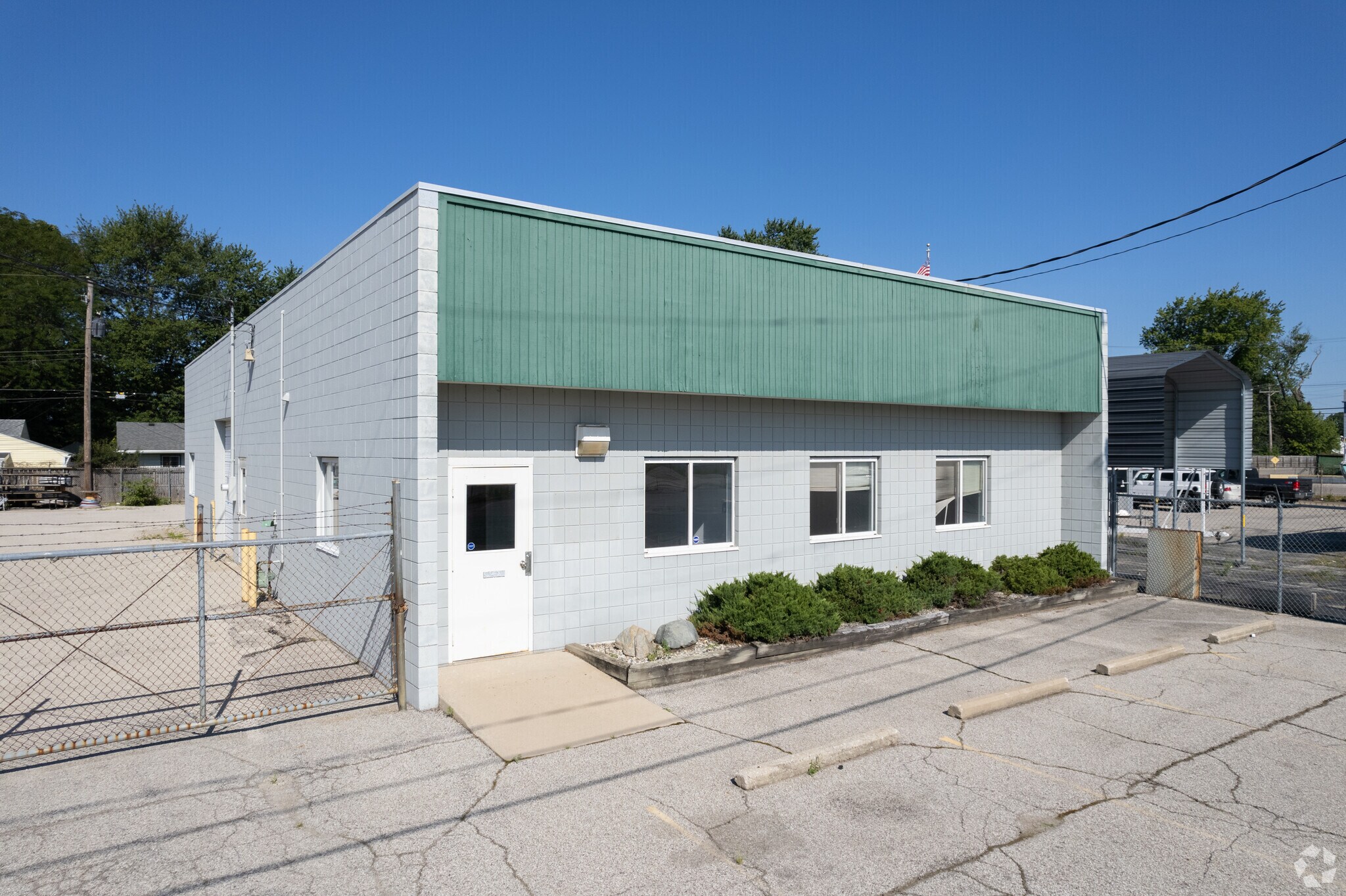 5239 Tractor Rd, Toledo, OH for sale Building Photo- Image 1 of 1