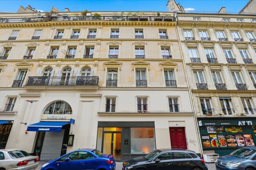 Multifamily in Paris for sale - Primary Photo - Image 1 of 10