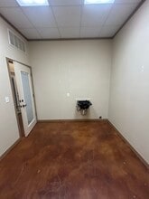 300 W Central Texas Expy, Harker Heights, TX for lease Interior Photo- Image 1 of 2