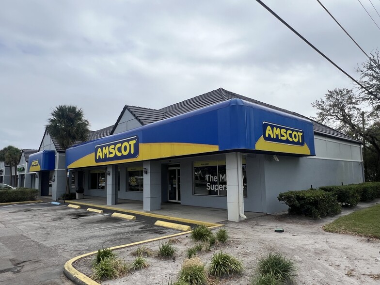 7190-7250 Ulmerton Rd, Largo, FL for lease - Building Photo - Image 1 of 7