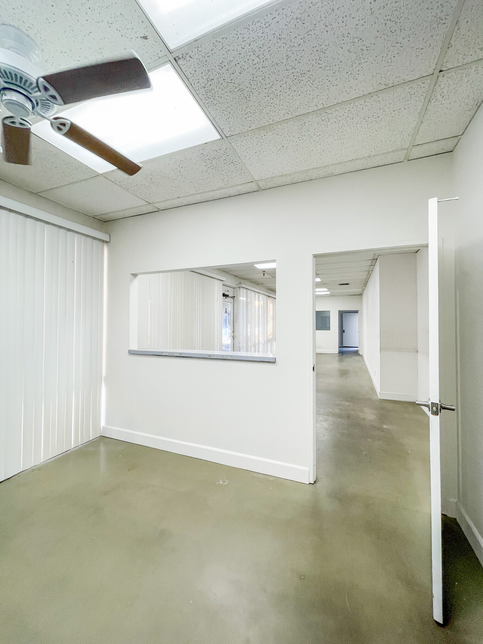 4711-4791 E Palm Canyon Dr, Palm Springs, CA for lease Interior Photo- Image 1 of 8