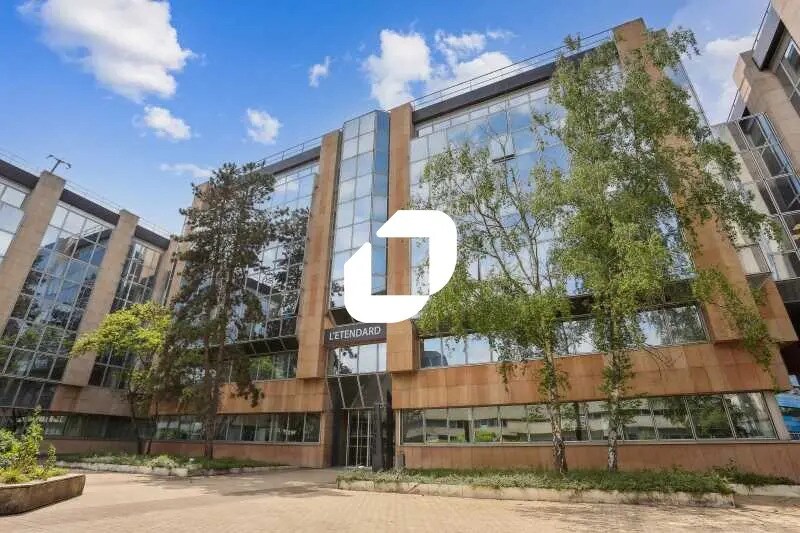 Office in Vélizy-Villacoublay for lease Building Photo- Image 1 of 4