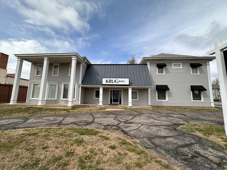 415 E Iron Ave, Salina, KS for sale - Building Photo - Image 1 of 1