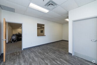 4702-4788 Distribution Dr, Tampa, FL for lease Interior Photo- Image 2 of 15