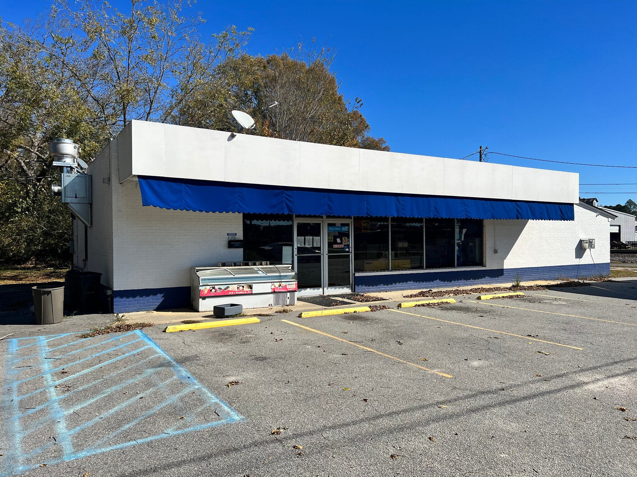 100 W Bryant St, Enfield, NC for sale Primary Photo- Image 1 of 1