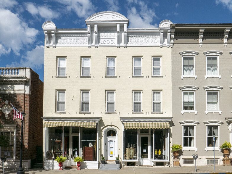 548-550 Warren St, Hudson, NY for sale - Building Photo - Image 1 of 1