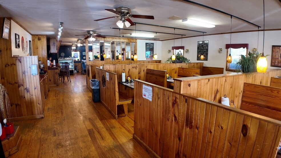 6335 W Andrew Johnson Hwy, Greeneville, TN for sale - Building Photo - Image 3 of 60