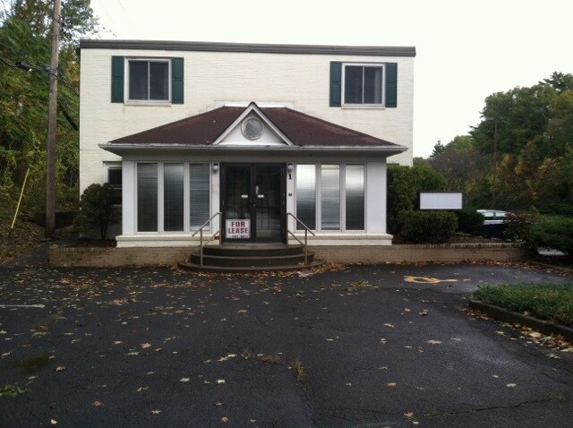 60 Connolly Pky, Hamden, CT for sale Primary Photo- Image 1 of 1