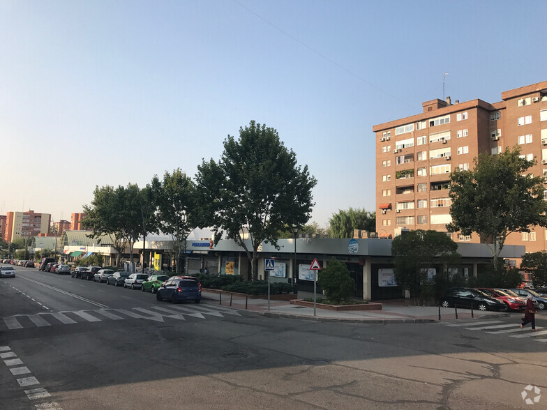 Calle de Portugal, 33, Fuenlabrada, Madrid for lease - Building Photo - Image 1 of 2