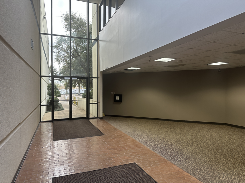 811 FM-1959, Houston, TX for lease - Building Photo - Image 3 of 17