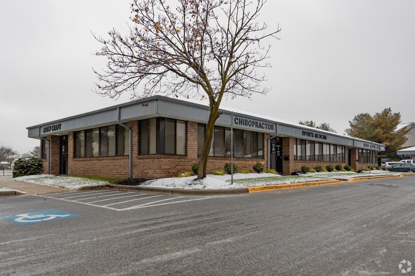 8096 Edwin Raynor Blvd, Pasadena, MD 21122