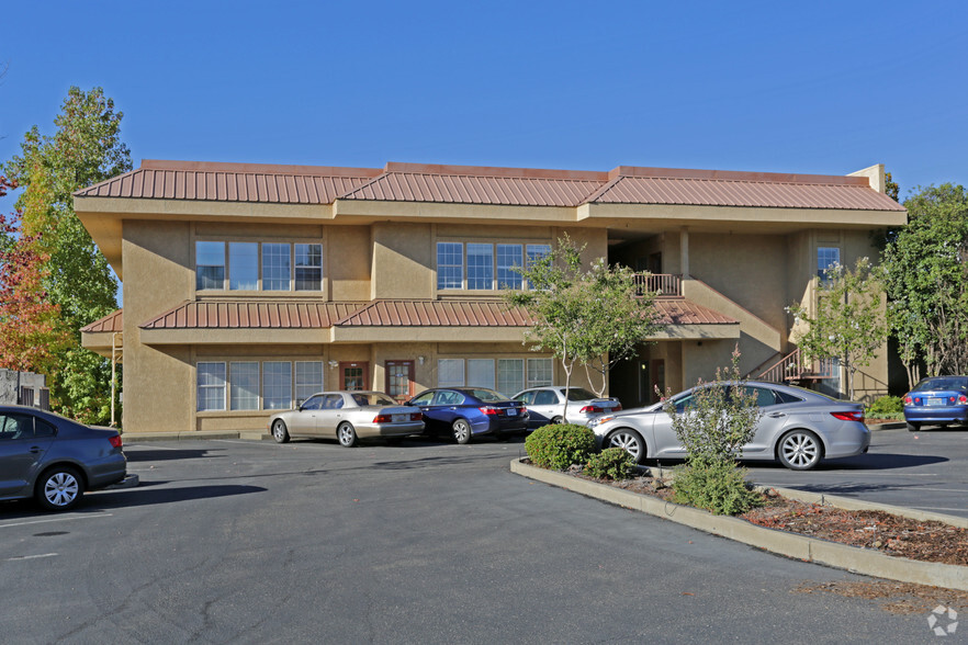 1010 Camerado Dr, Cameron Park, CA for lease - Building Photo - Image 2 of 8