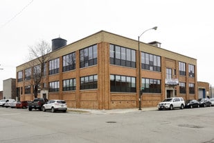 1750 W Fulton St, Chicago IL - Commercial Real Estate