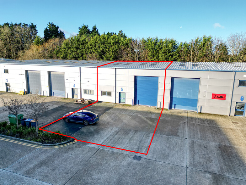 Folders Ln E, Hassocks for lease - Building Photo - Image 1 of 2