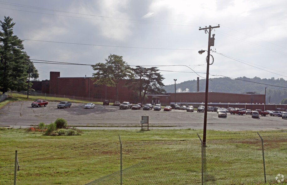 101 Slater Rd, Marietta, SC for lease - Building Photo - Image 2 of 6