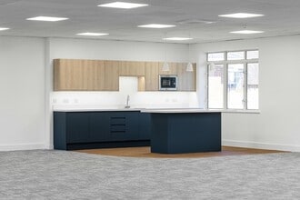 Cams Hl, Fareham for lease Interior Photo- Image 2 of 3