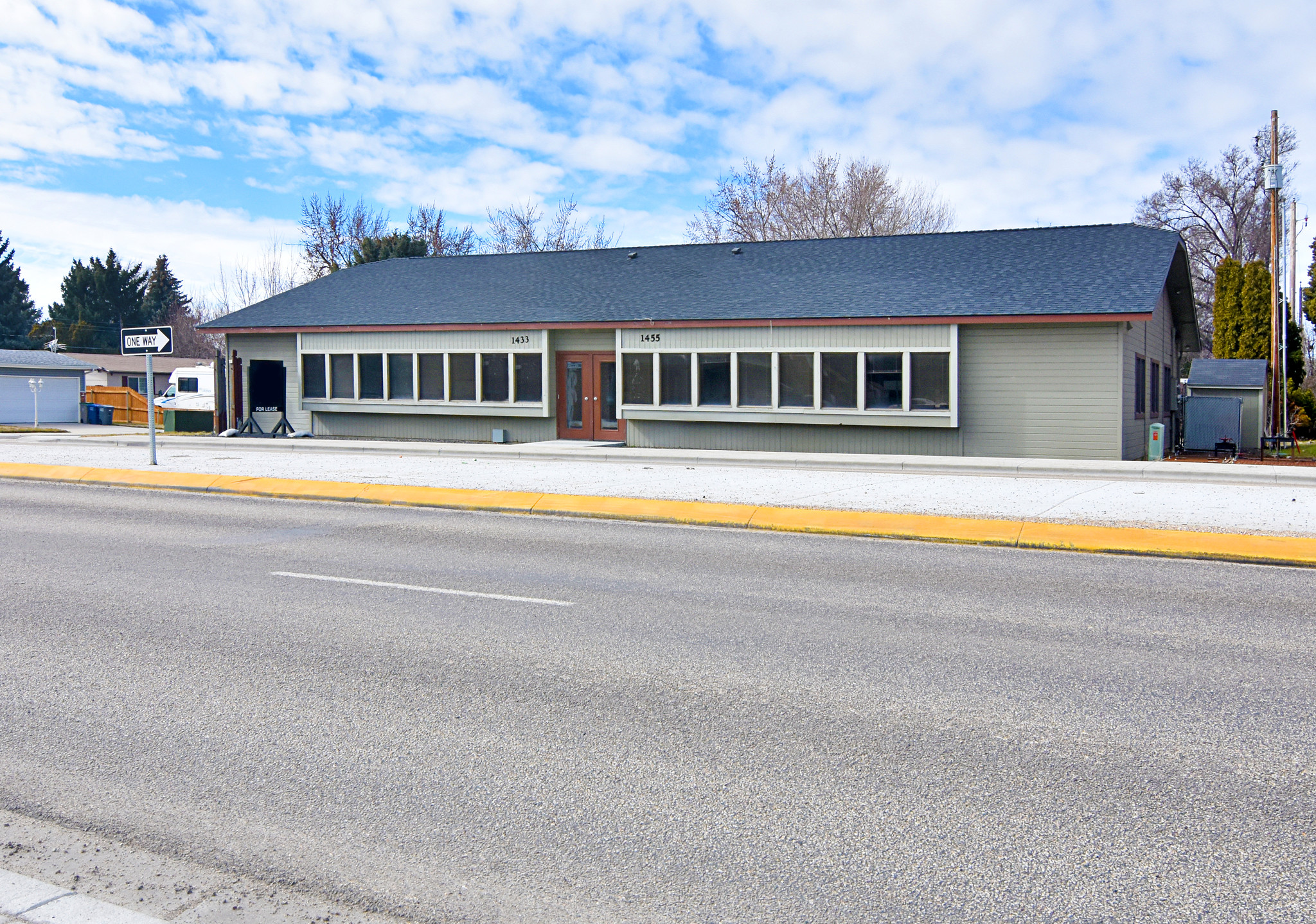 1433-1455 N Cole Rd, Boise, ID for sale Primary Photo- Image 1 of 1