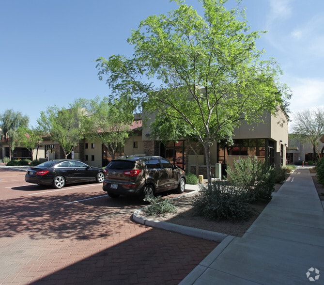 8121 E Indian Bend Rd, Scottsdale, AZ for lease - Building Photo - Image 2 of 5