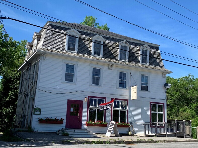 310 Main St, Warren, ME for sale - Building Photo - Image 1 of 1