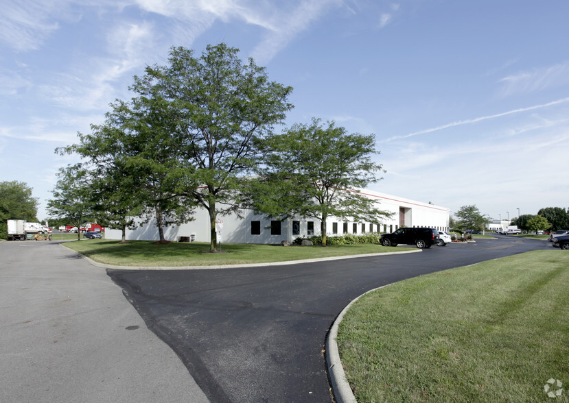 3783 Gantz Rd, Grove City, OH for lease - Building Photo - Image 3 of 4