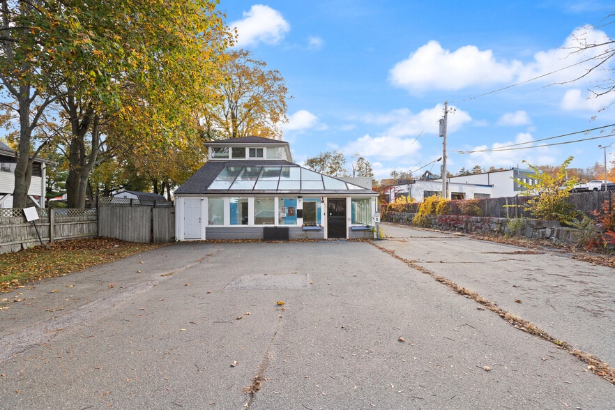 430 Maple St, Danvers, MA for lease - Building Photo - Image 3 of 7