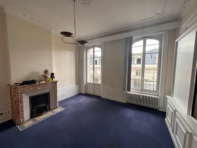 Office in Saint-Étienne for lease - Building Photo - Image 3 of 6