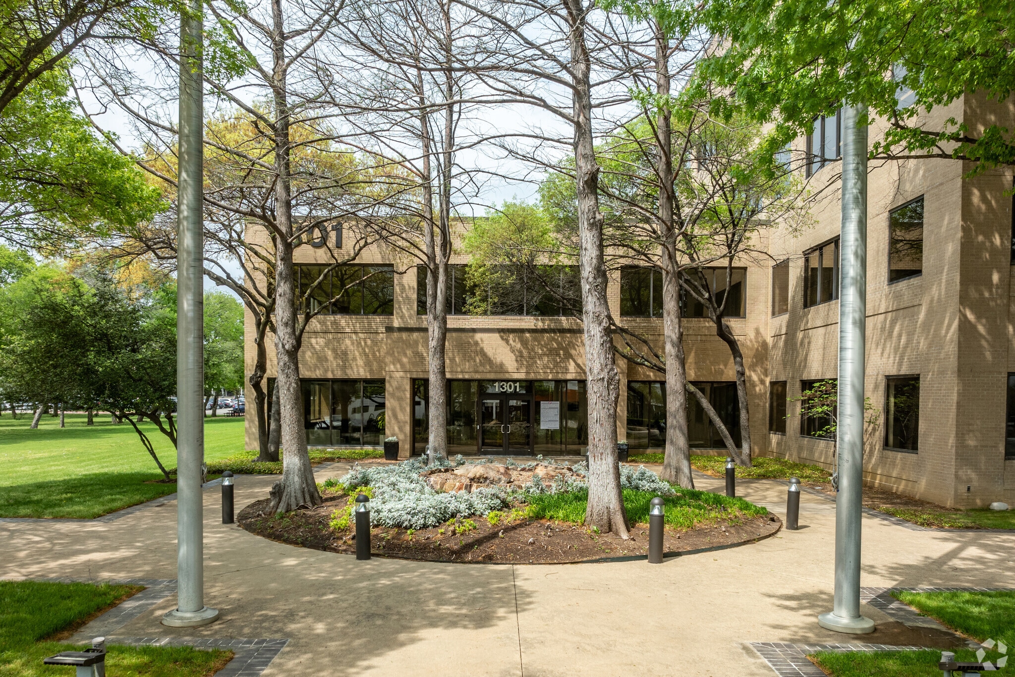 1301 E Collins Blvd, Richardson, TX for lease Building Photo- Image 1 of 8