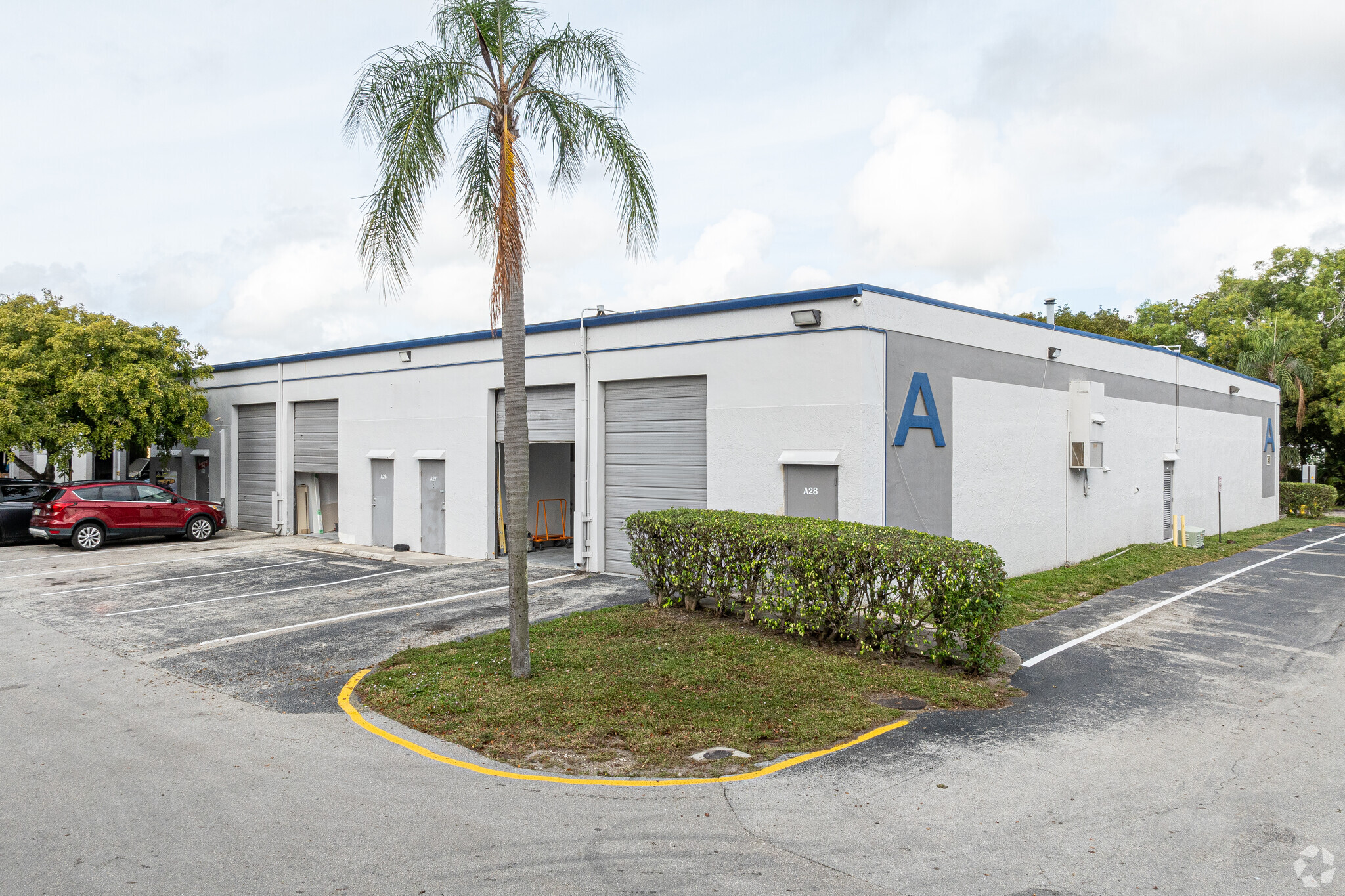 7544 W McNab Rd, North Lauderdale, FL for lease Building Photo- Image 1 of 4