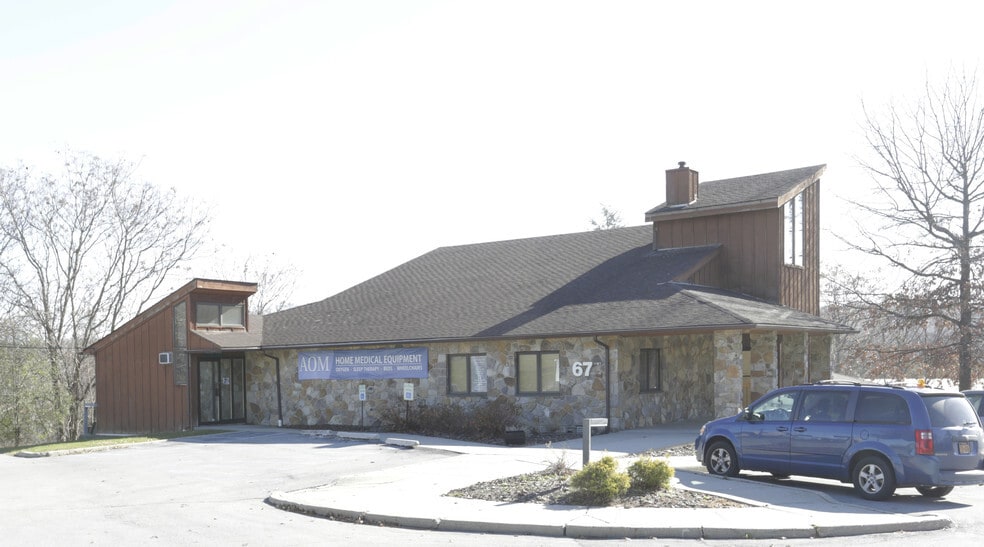 674 E Main St, Middletown, NY for sale - Primary Photo - Image 1 of 1