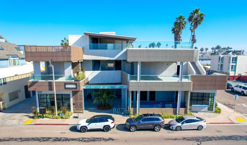 951 Seacoast Dr, Imperial Beach, CA for lease - Building Photo - Image 1 of 11