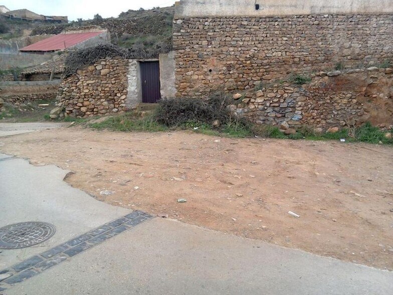 Land in Aniñón for sale - Building Photo - Image 1 of 3