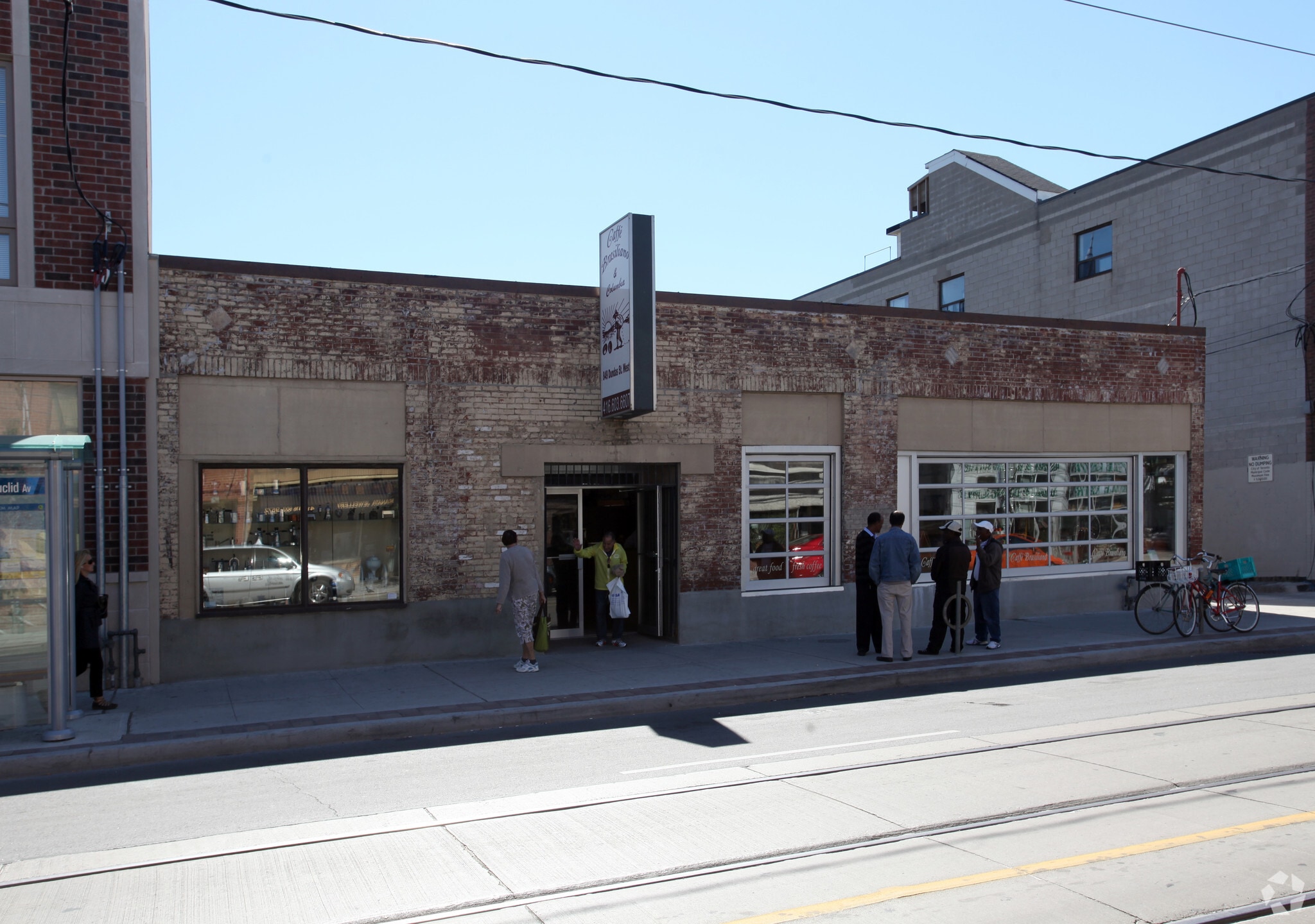 849 Dundas St W, Toronto, ON for sale Primary Photo- Image 1 of 1