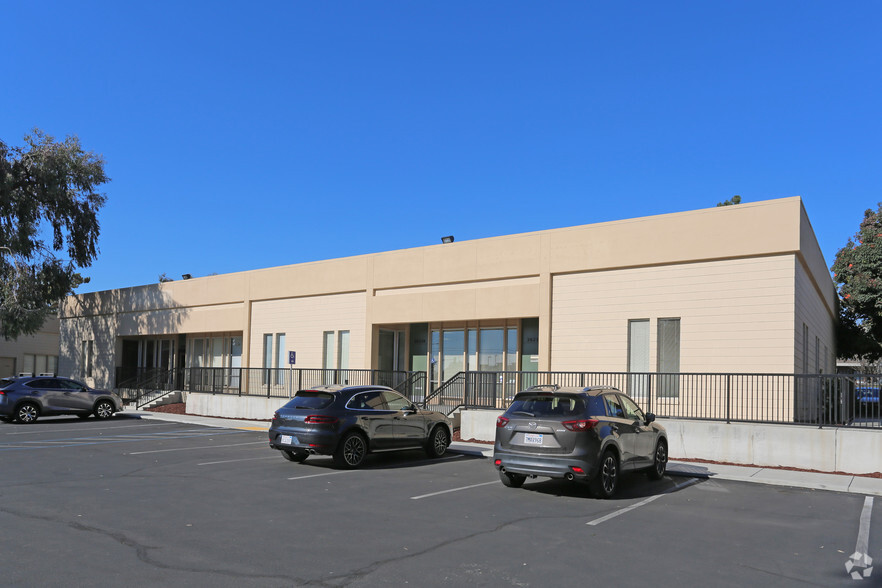 26224-26232 Industrial Blvd, Hayward, CA for lease - Primary Photo - Image 1 of 5