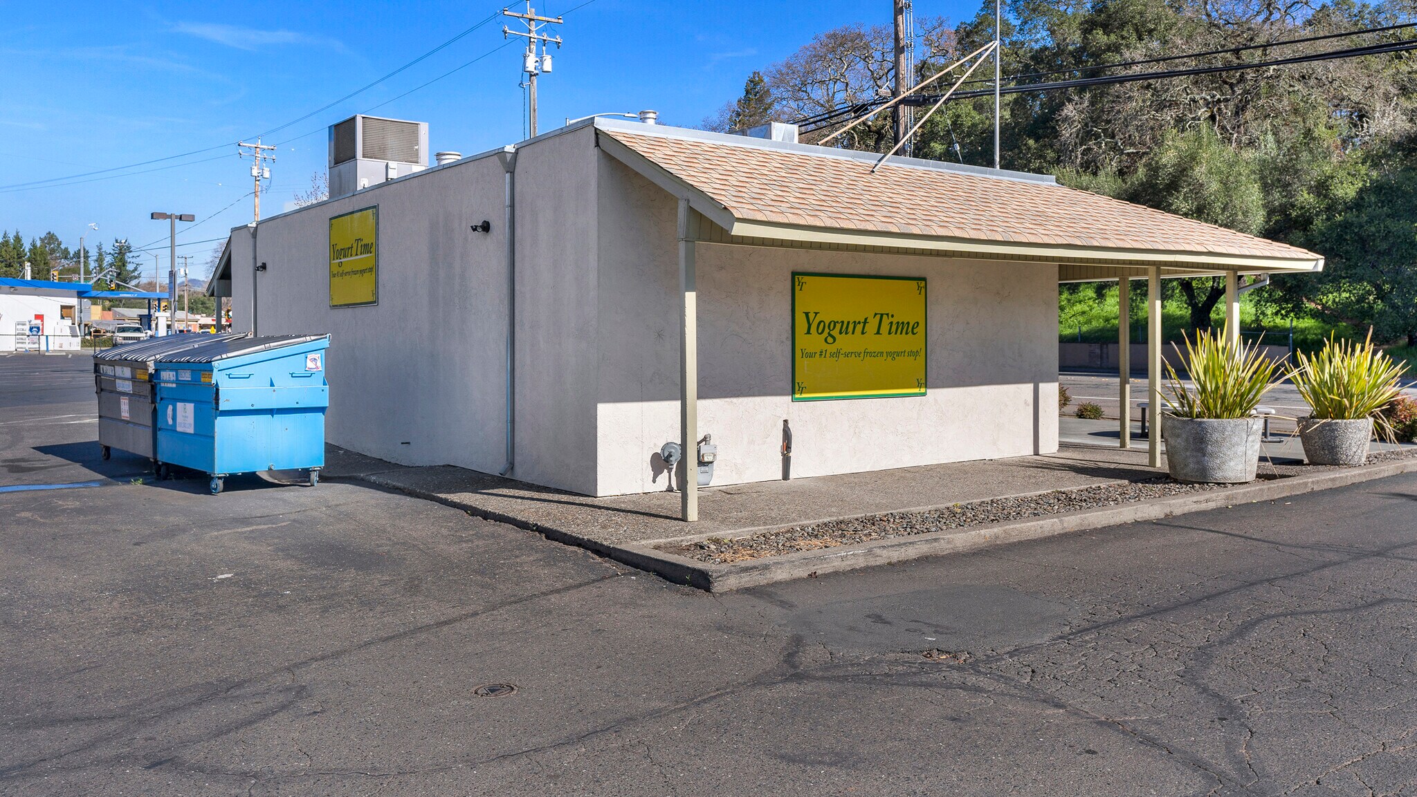 531 Summerfield Rd, Santa Rosa, CA 95405 Retail For Sale