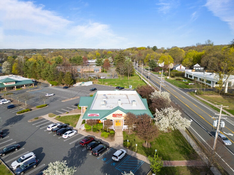 5-28 Indian Rock, Suffern, NY for lease - Building Photo - Image 3 of 22