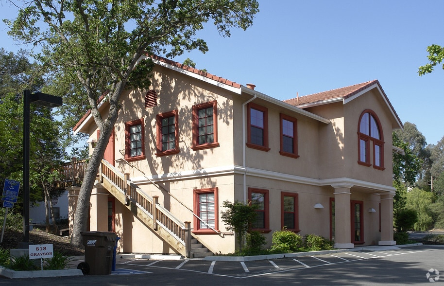 818 Grayson St, Pleasant Hill, CA for lease - Building Photo - Image 1 of 4
