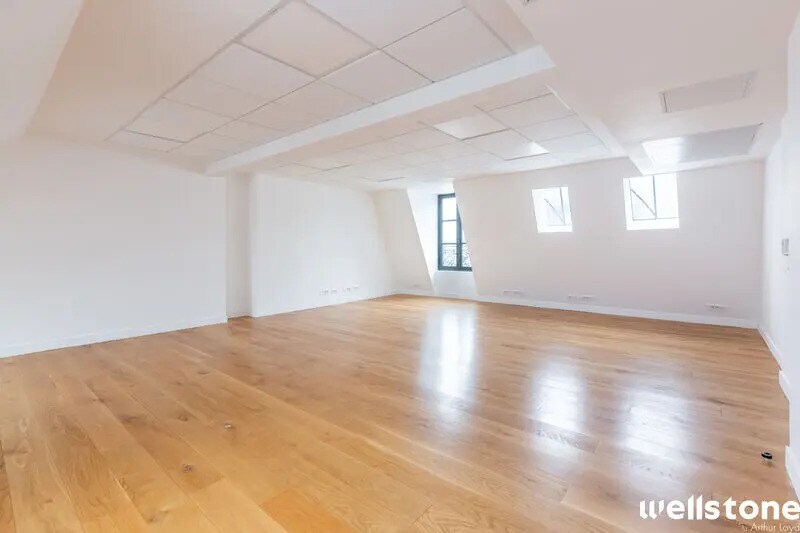 2-6 Rue Neuve Saint-Pierre, Paris for lease - Building Photo - Image 2 of 11