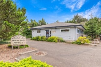 More details for 3784 SE High School Dr, Lincoln City, OR - Office for Sale