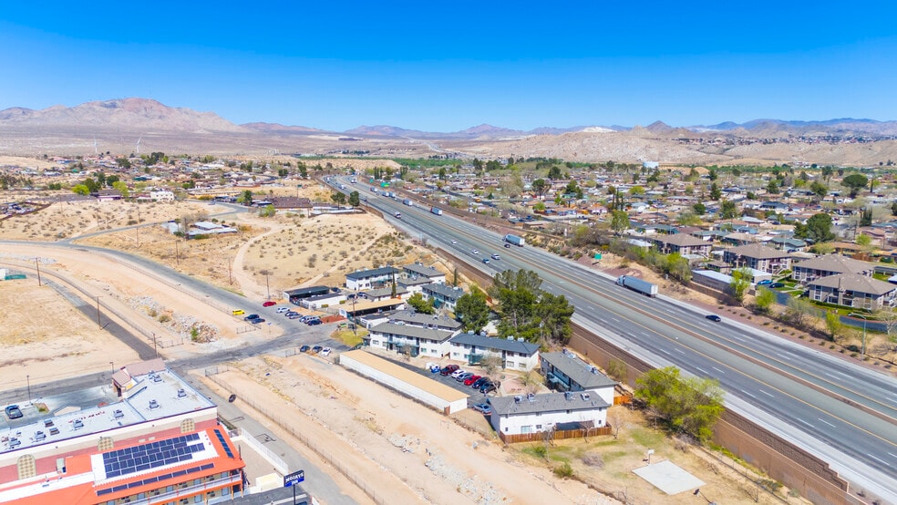 15523 Barranca Way, Victorville, CA for sale - Building Photo - Image 3 of 6