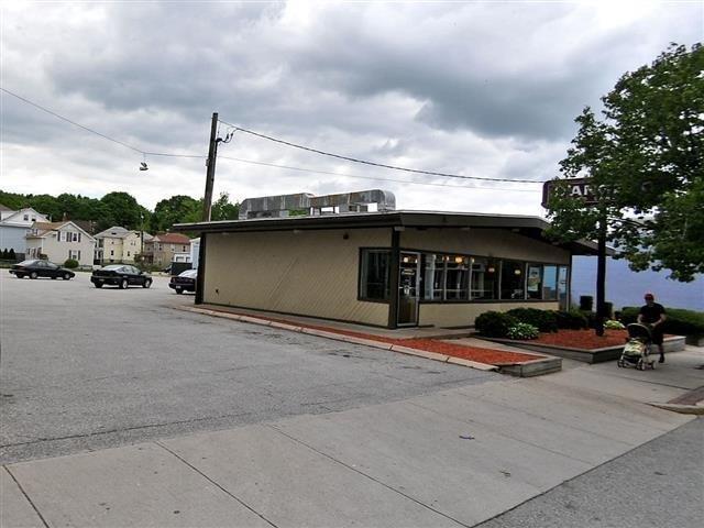 1199 Main St, West Warwick, RI for sale - Primary Photo - Image 1 of 1