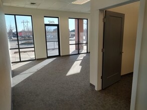 1043-1067 Eagle Dr, Loveland, CO for lease Interior Photo- Image 1 of 7