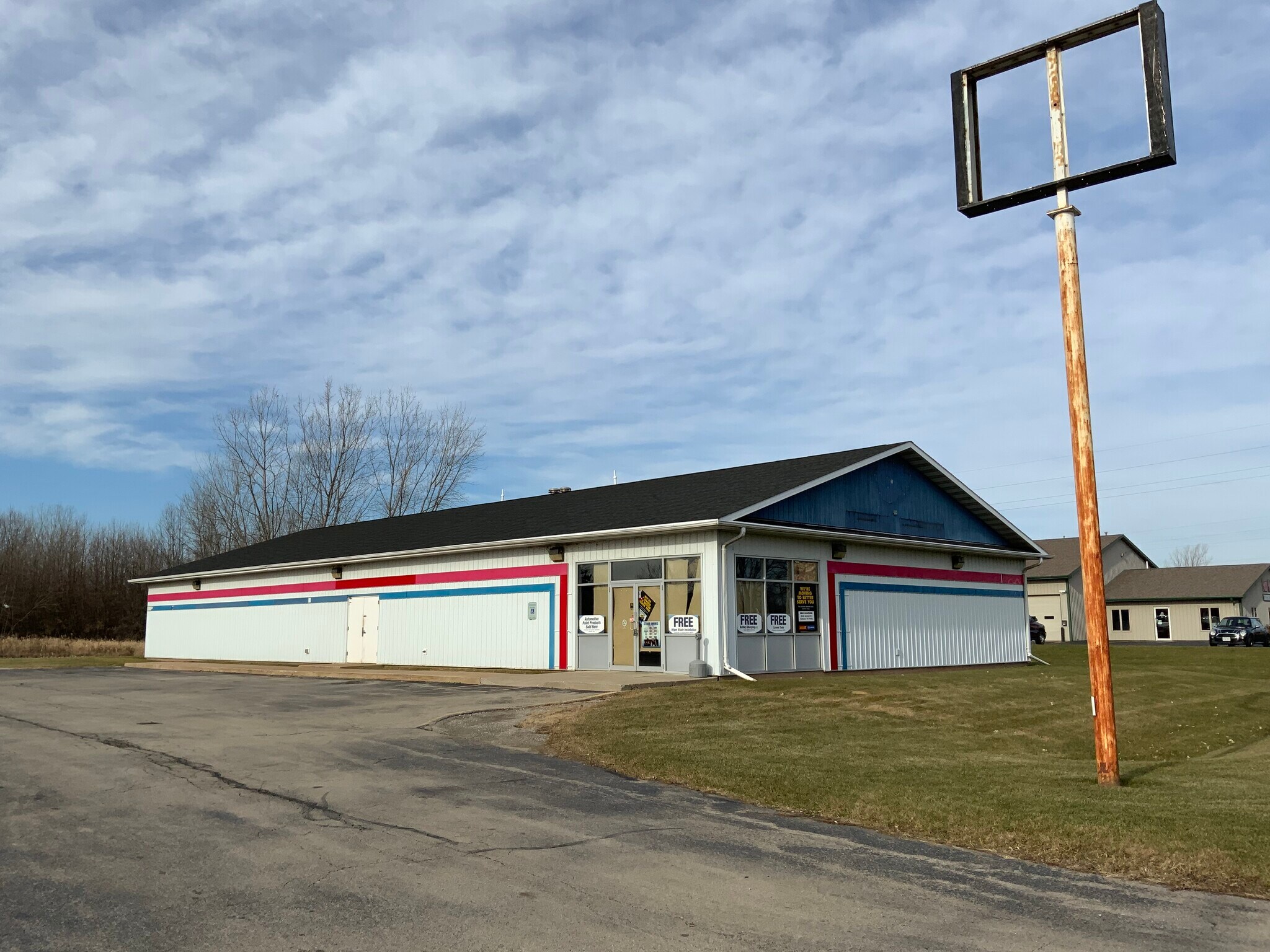 2875 Jackson St, Oshkosh, WI for sale Building Photo- Image 1 of 1