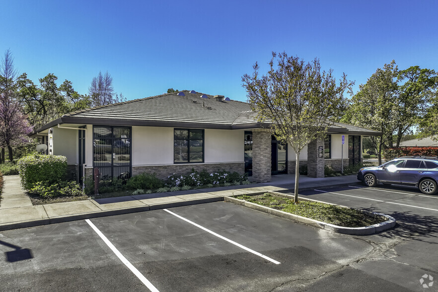 5930 Granite Lake Dr, Granite Bay, CA for lease - Building Photo - Image 1 of 7