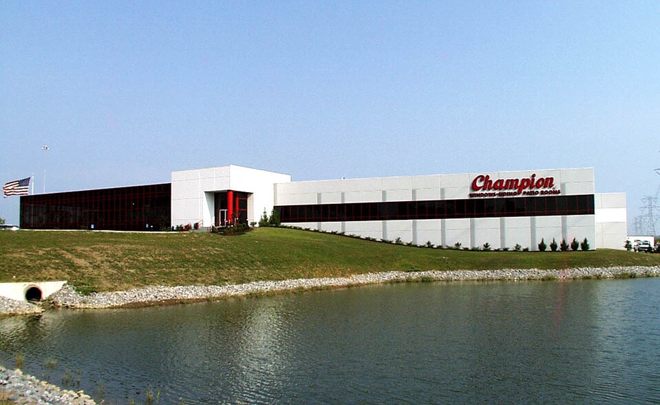 12121 Champion Way, Cincinnati, OH for sale - Primary Photo - Image 1 of 1